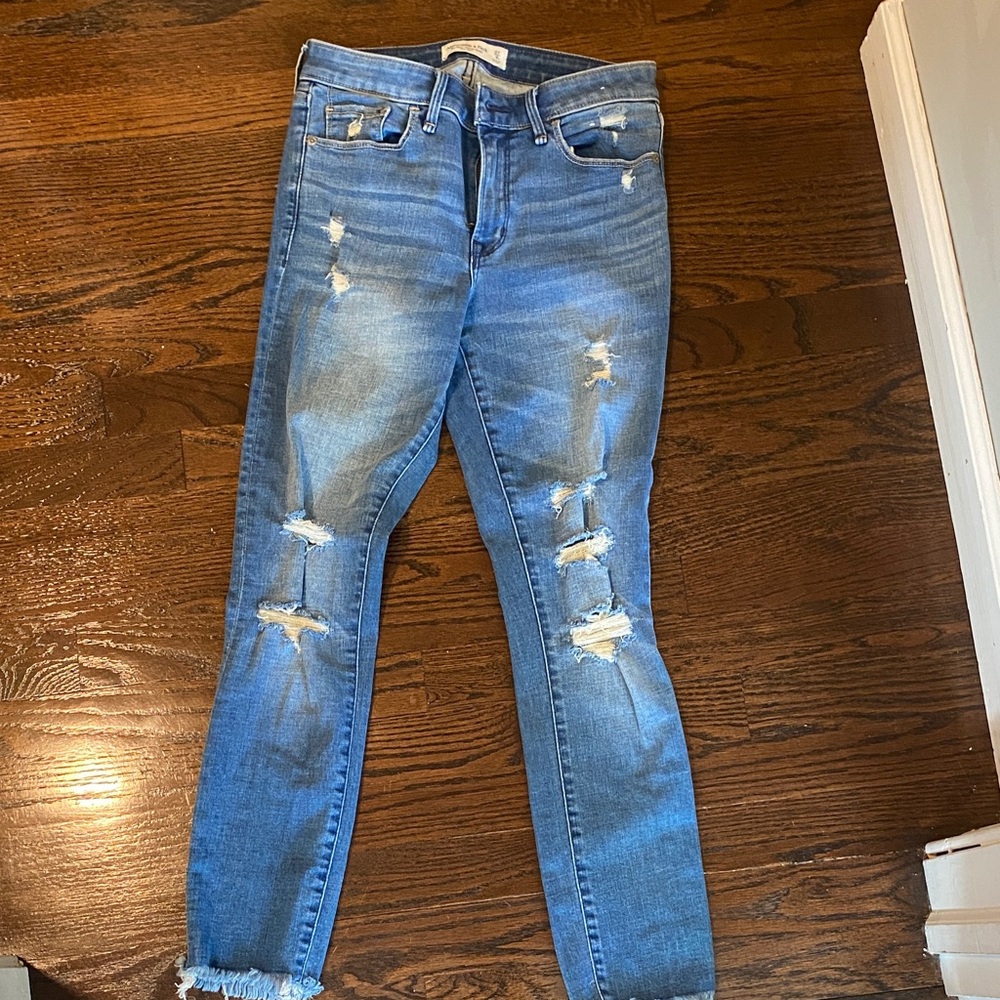 Abercrombie & Fitch Super Skinny Ankle Mid Rise